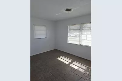 22236 Montrose Avenue, Port Charlotte, FL 33952 - Photo 18