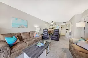 404 Cerromar Cir N, Venice, FL 34293 - Photo 8