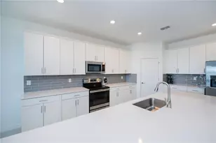 8553 St Kitts Cir, Englewood, FL 34224 - Photo 12