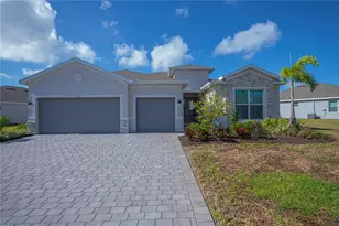 8553 St Kitts Cir, Englewood, FL 34224 - Photo 6