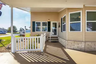 8364 Kinglet Dr, Englewood, FL 34224 - Photo 4