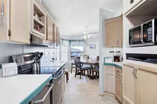 8364 Kinglet Dr, Englewood, FL 34224 - Photo 14