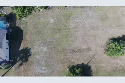 617 NW 14th Street, Cape Coral, FL 33993 - Photo 4