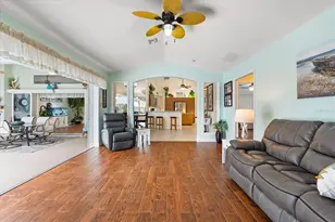 10322 Sunbury Dr, Port Charlotte, FL 33981 - Photo 18