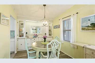 60 S Easter Island Circle, Englewood, FL 34223 - Photo 12