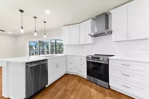 1460 Deer Creek Dr, Englewood, FL 34223 - Photo 10