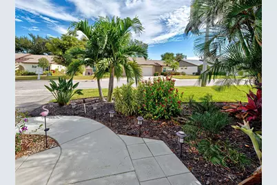 611 Chestnut Lane, Englewood, FL 34223 - Photo 6