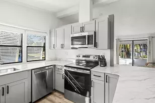 809 Manchester Ct, Englewood, FL 34223 - Photo 14