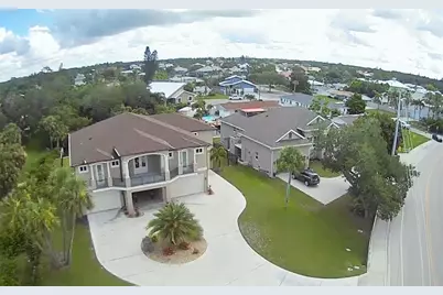 710 Albee Road W, Nokomis, FL 34275 - Photo 2