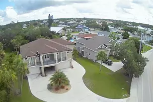 710 Albee Rd W, Nokomis, FL 34275 - Photo 2