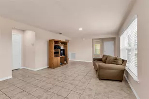 19210 Mangieri St, Venice, FL 34293 - Photo 14