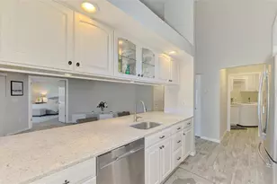 8377 Parkside Dr, Englewood, FL 34224 - Photo 20