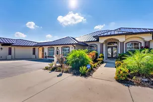 646 Boundary Blvd, Rotonda West, FL 33947 - Photo 6