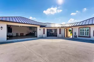 646 Boundary Blvd, Rotonda West, FL 33947 - Photo 2