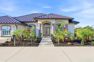 646 Boundary Blvd, Rotonda West, FL 33947 - Photo 4