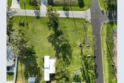 140 Riverview Avenue, Englewood, FL 34223 - Photo 4