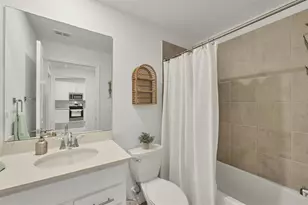 12520 Galapagos Ct, Venice, FL 34293 - Photo 16