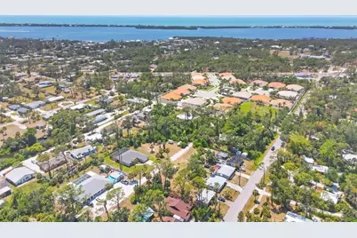 521 Artists Avenue, Englewood, FL 34223 - Photo 4