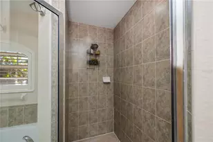 271 Annapolis Ln, Rotonda West, FL 33947 - Photo 24