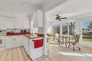 604 Chestnut Ln, Englewood, FL 34223 - Photo 16