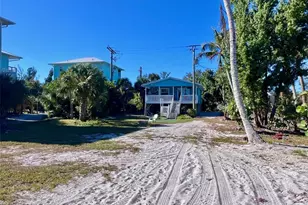 8142 Little Gasparilla Island, Placida, FL 33946 - Photo 4