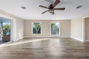 300 E Bay Heights Ave, Englewood, FL 34223 - Photo 8