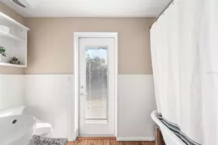 300 E Bay Heights Ave, Englewood, FL 34223 - Photo 26