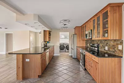 300 E Bay Heights Avenue, Englewood, FL 34223 - Photo 14