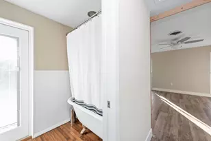 300 E Bay Heights Ave, Englewood, FL 34223 - Photo 24