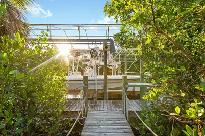 300 E Bay Heights Avenue, Englewood, FL 34223 - Photo 50