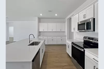 7897 Lakes Edge Lane, Port Charlotte, FL 33981 - Photo 6