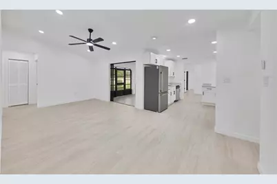 948 Andrews Avenue NW, Port Charlotte, FL 33948 - Photo 18