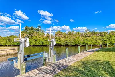 4410 Warren Avenue #504, Port Charlotte, FL 33953 - Photo 32