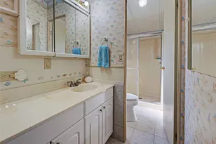 137 N Fiji Cir, Englewood, FL 34223 - Photo 40