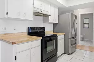 7047 Halifax St, Englewood, FL 34224 - Photo 8