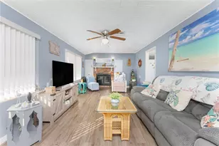 619 Via Cala, Englewood, FL 34224 - Photo 2