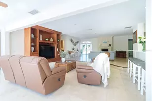 1648 Shelburne Ln, Sarasota, FL 34231 - Photo 14