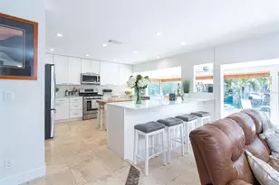 1648 Shelburne Ln, Sarasota, FL 34231 - Photo 16