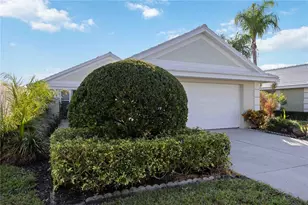 805 Harrington Lake Dr N, Venice, FL 34293 - Photo 2