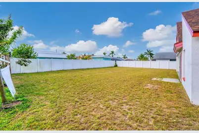 1930 Viscaya Parkway, Cape Coral, FL 33990 - Photo 26