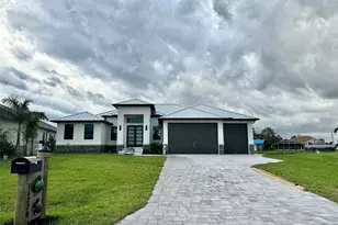 8201 Dafoe St, Port Charlotte, FL 33981 - Photo 2