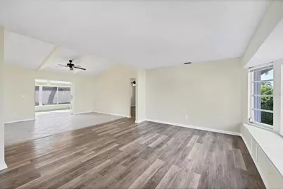 122 SE 41st Terrace, Cape Coral, FL 33904 - Photo 8