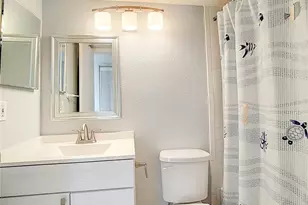 404 Cerromar Cir N, Venice, FL 34293 - Photo 26