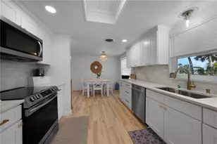 1730 Bluebird Ln, Englewood, FL 34224 - Photo 8