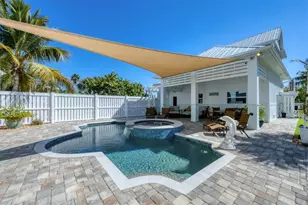 121 Bocilla Dr, Placida, FL 33946 - Photo 4