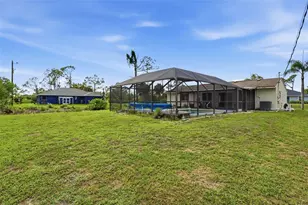 10421 Chablis Ave, Englewood, FL 34224 - Photo 32