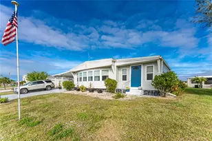 2860 Penguin Ln, Englewood, FL 34224 - Photo 2