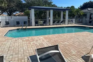 858 Tartan Dr, Venice, FL 34293 - Photo 4