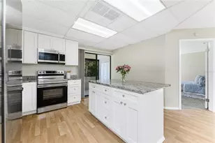 285 S Oxford Dr, Englewood, FL 34223 - Photo 16