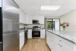 285 S Oxford Dr, Englewood, FL 34223 - Photo 4